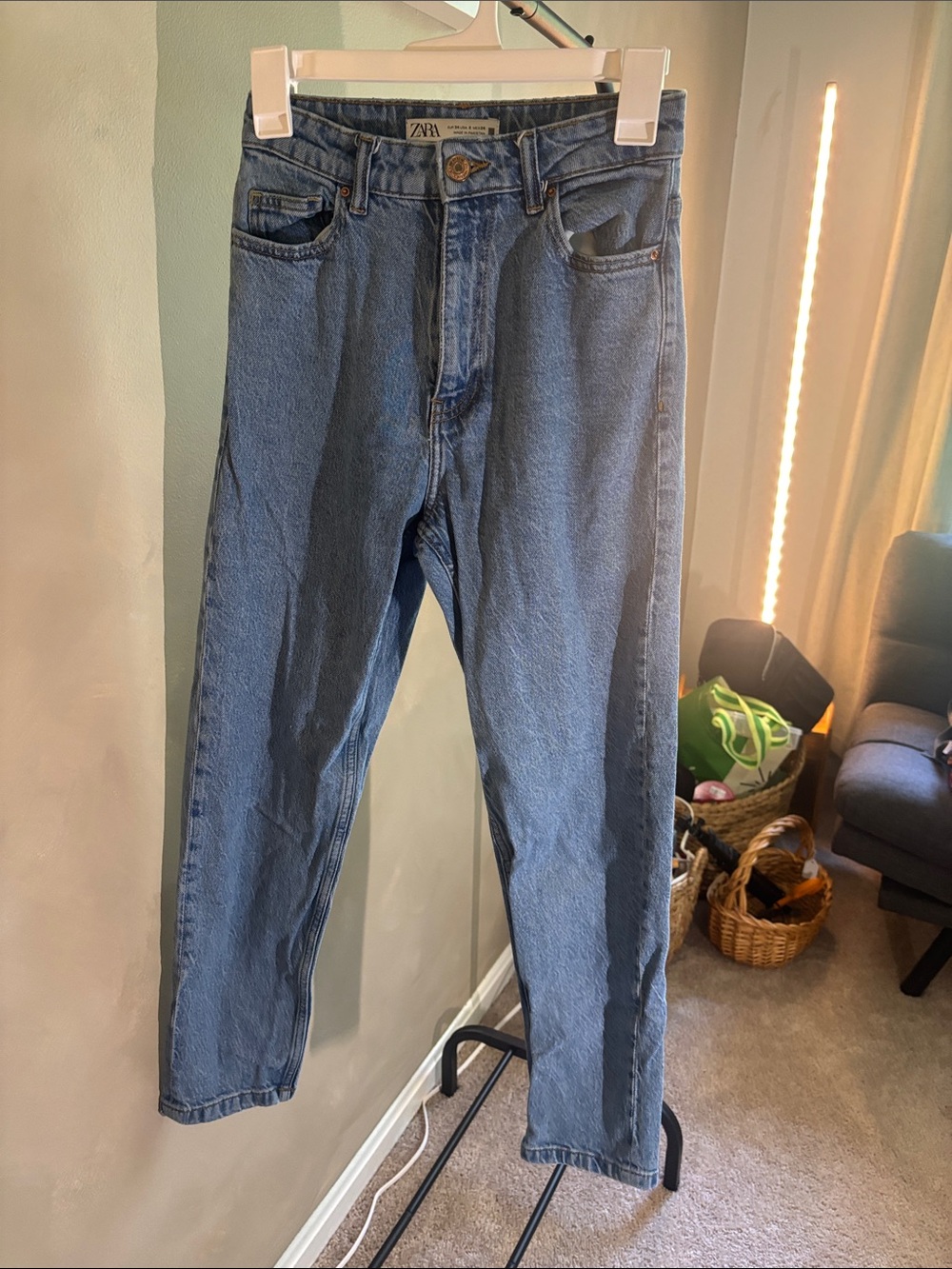 Zara Women's Blue Straight Leg Jeans